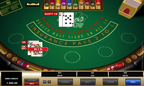 Người chơi đặt cược gấp đôi và bảo hiểm trong Xì Dách (Blackjack)